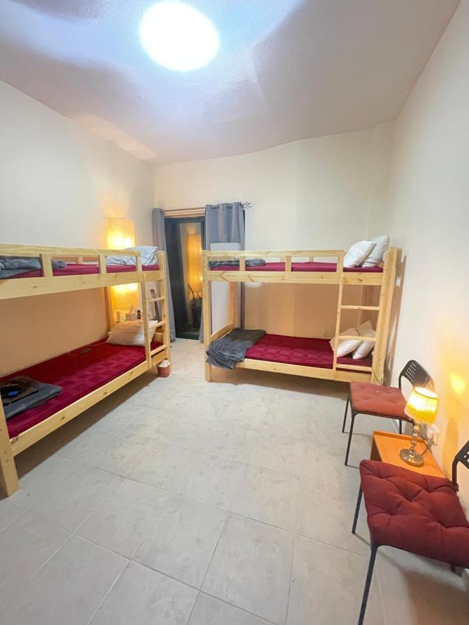 A Pousada Dxb Backpackers Executive Dubai Exterior foto